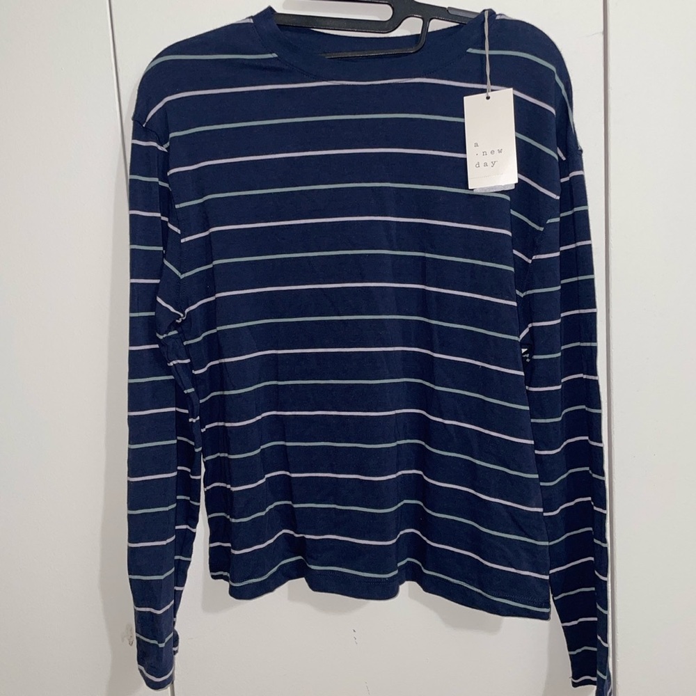 NWT Classic blue light pink and gray stripe long sleeve shirt